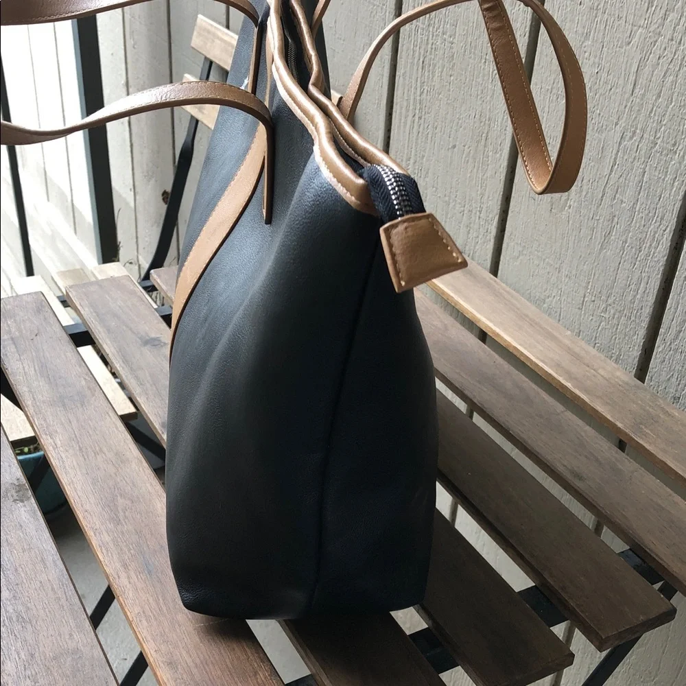 Tahari Black and Tan Tote Bag New Without Tag